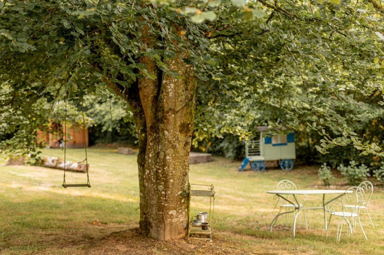 La Metairie Saint-Michel De Quinipily - Les Gites De Kerouzec - Nature Et Detente Baud Eksteriør billede